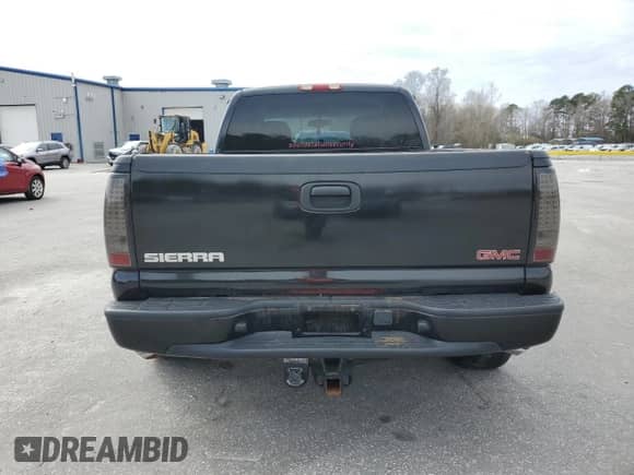 2002 GMC Sierra 1500 Denali z VIN 2GTFK69U221383430, wystawiony jako Copart lot #47127615 z przebiegiem 256 422 mil mil oraz Szkoda całkowita • Salvage title. Historia ofert i sprzedaży dostępna na DreamBid. Obrazek 6.