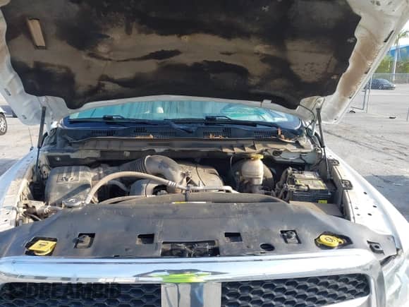 2019 Ram 1500 Express z VIN 1C6RR7FT8KS533686, wystawiony jako IAAI lot #41866997 z przebiegiem 199 502 mil mil oraz . Historia ofert i sprzedaży dostępna na DreamBid. Obrazek 10.