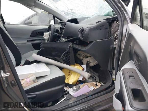 2014 Toyota Prius One z VIN JTDKDTB38E1085208, wystawiony jako IAAI lot #43289148 z przebiegiem 100 415 mil mil oraz . Historia ofert i sprzedaży dostępna na DreamBid. Obrazek 5.