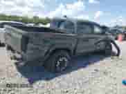 2022 Toyota Tacoma SR с VIN 3TMCZ5AN6NM455059, выставлен на аукционе Copart как лот 65873095 с пробегом 76 189 миль миль и Списание • Salvage title. История ставок и продаж доступна на DreamBid. Изображение 3.