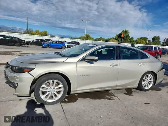 2016 Chevrolet Malibu LT z VIN 1G1ZE5STXGF301579, wystawiony jako Copart lot #84935235 z przebiegiem 94 018 mil mil oraz Szkoda całkowita • Salvage title. Historia ofert i sprzedaży dostępna na DreamBid. Obrazek 1.