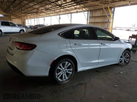 2016 Chrysler 200 Touring z VIN 1C3CCCFB7GN186085, wystawiony jako Copart lot #66673515 z przebiegiem 78 583 mil mil oraz Szkoda całkowita • Salvage title. Historia ofert i sprzedaży dostępna na DreamBid. Obrazek 3.