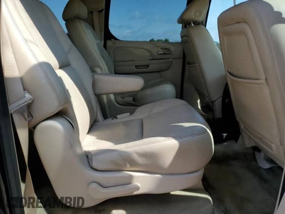 2008 Cadillac Escalade ESV with VIN 1GYFK66868R115756, listed as a Copart auction lot 71609515 with 215,304 mi miles and Salvage title. Bid and sale history available at DreamBid. Image 11.