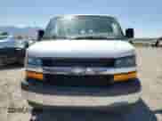 2018 Chevrolet Express Cargo с VIN 1GCWGAFG4J1906387, выставлен на аукционе Copart как лот 64312715 с пробегом 56 836 миль миль и Списание • Salvage title. История ставок и продаж доступна на DreamBid. Изображение 5.