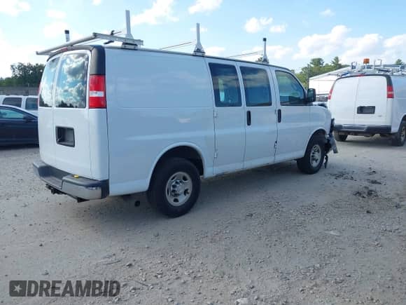 2019 Chevrolet Express Cargo with VIN 1GCWGAFGXK1144071, listed as a IAAI auction lot 42935710 with 130,699 mi miles and . Bid and sale history available at DreamBid. Image 4.