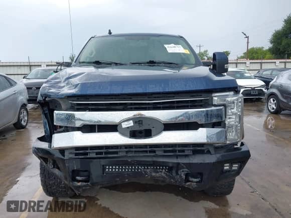 2019 Ford F-250 XL z VIN 1FT7W2B63KEF12514, wystawiony jako IAAI lot #42646927 z przebiegiem 108 577 mil mil oraz . Historia ofert i sprzedaży dostępna na DreamBid. Obrazek 13.