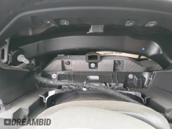 2024 Volvo S60 Plus Black Edition z VIN 7JRL12FHXRG281975, wystawiony jako Copart lot #52827945 z przebiegiem Nie podano mil oraz Szkoda całkowita • Salvage title. Historia ofert i sprzedaży dostępna na DreamBid. Obrazek 9.