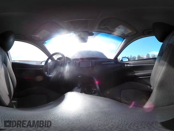 2019 Toyota Camry SE z VIN 4T1B11HK3KU188960, wystawiony jako IAAI lot #43407403 z przebiegiem 97 496 mil mil oraz . Historia ofert i sprzedaży dostępna na DreamBid. Obrazek 18.