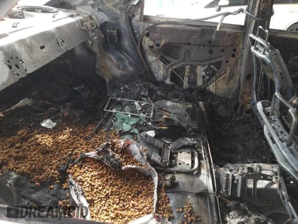 2008 Chrysler 300 LX with VIN 2C3KA43R78H123135, listed as a Copart auction lot 80141645 with Not provided miles and Non repairable. Bid and sale history available at DreamBid. Image 10.