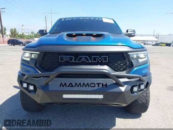 2024 Ram 1500 TRX с VIN 1C6SRFU95RN230215, выставлен на аукционе IAAI как лот 43197408 с пробегом 8 034 миль миль и . История ставок и продаж доступна на DreamBid. Изображение 11.