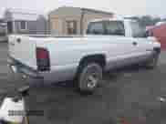 2000 Dodge 1500 with VIN 1B7HC16Y9YS512370, listed as a IAAI auction lot 41859120 with 203,343 mi miles and . Bid and sale history available at DreamBid. Image 4.