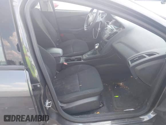 2015 Ford Focus SE с VIN 1FADP3K20FL307422, выставлен на аукционе IAAI как лот 43231633 с пробегом 125 339 миль миль и . История ставок и продаж доступна на DreamBid. Изображение 5.