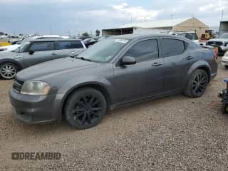 2014 Dodge Avenger SXT z VIN 1C3CDZCB7EN237621, wystawiony jako Copart lot #70506715 z przebiegiem 120 341 mil mil oraz Czysty tytuł • Clean title. Historia ofert i sprzedaży dostępna na DreamBid. Obrazek 1.