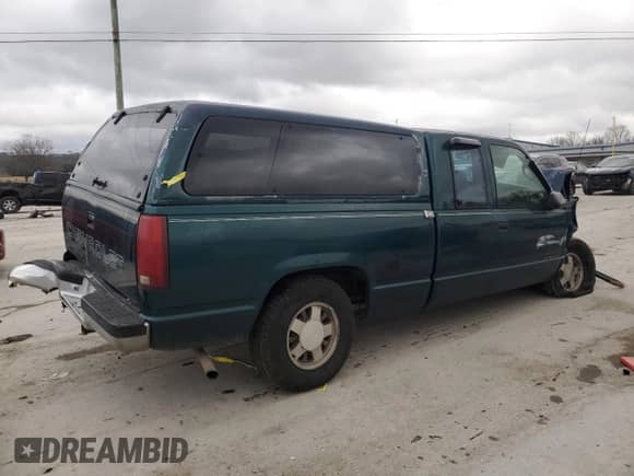 1997 Chevrolet Silverado 1500 with VIN 1GCEC19W1VE157394, listed as a Copart auction lot 44196375 with 232,327 mi miles and Salvage title. Bid and sale history available at DreamBid. Image 3.