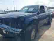 2007 Chevrolet Colorado 2LT z VIN 1GCDS13E978135708, wystawiony jako IAAI lot #42336292 z przebiegiem 280 479 mil mil oraz . Historia ofert i sprzedaży dostępna na DreamBid. Obrazek 2.