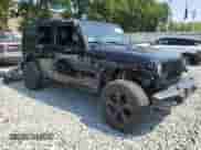 2021 Jeep Wrangler Unlimited Sahara Altitude z VIN 1C4HJXEG6MW736815, wystawiony jako Copart lot #64779455 z przebiegiem 56 496 mil mil oraz Szkoda całkowita • Salvage title. Historia ofert i sprzedaży dostępna na DreamBid. Obrazek 4.