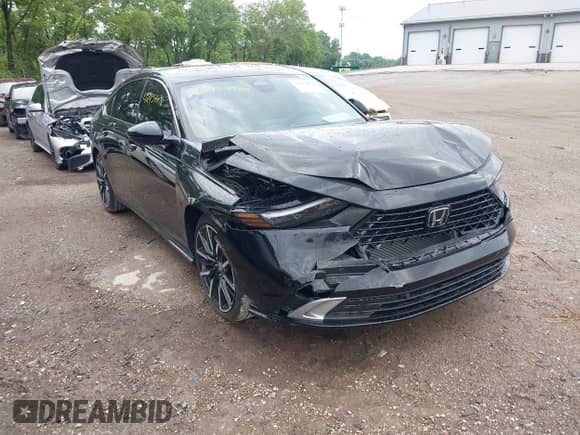 2025 Honda Accord Touring with VIN 1HGCY2F85SA003098, listed as a IAAI auction lot 42454078 with 9,281 mi miles and . Bid and sale history available at DreamBid. Image 1.