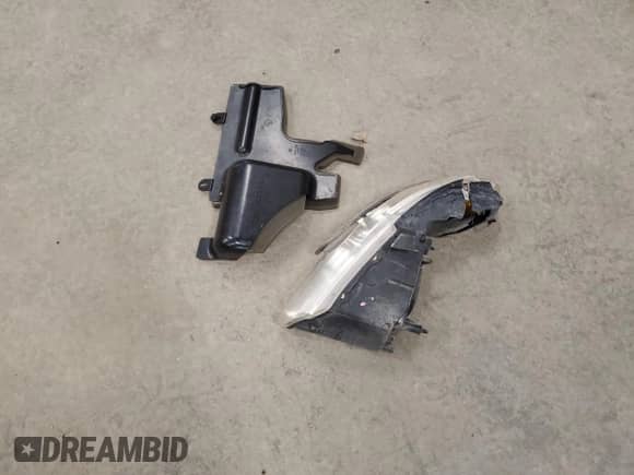 1999 Dodge Caravan SE с VIN 1B4GT44L4XB913292, выставлен на аукционе Copart как лот 63410075 с пробегом 116 396 миль миль и Чистый • Clean title. История ставок и продаж доступна на DreamBid. Изображение 13.