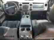 2012 Ford F-150 SVT Raptor z VIN 1FTFW1R63CFB75446, wystawiony jako Copart lot #67997665 z przebiegiem 173 318 mil mil oraz Czysty tytuł • Clean title. Historia ofert i sprzedaży dostępna na DreamBid. Obrazek 8.