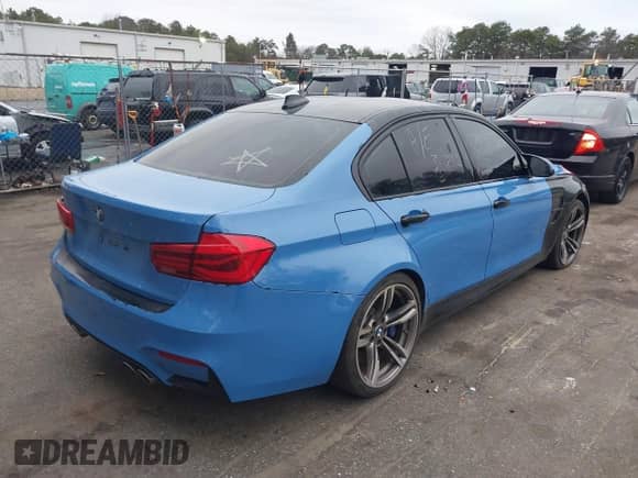 2017 BMW M3 с VIN WBS8M9C57H5G83716, выставлен на аукционе IAAI как лот 38655896 с пробегом 51 457 миль миль и . История ставок и продаж доступна на DreamBid. Изображение 4.