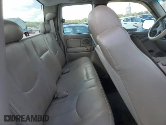 2004 Chevrolet Silverado 1500 Work Truck with VIN 1GCEC19Z74Z276603, listed as a Copart auction lot 70582324 with 211,118 mi miles and Salvage title. Bid and sale history available at DreamBid. Image 11.
