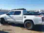 2019 Toyota Tacoma SR с VIN 3TMCZ5AN9KM210767, выставлен на аукционе IAAI как лот 43363140 с пробегом 119 947 миль миль и . История ставок и продаж доступна на DreamBid. Изображение 14.