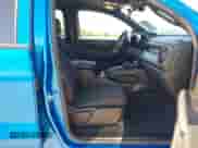 2023 Chevrolet Colorado 4WD Trail Boss z VIN 1GCPTEEK8P1124020, wystawiony jako IAAI lot #43181511 z przebiegiem 36 094 mil mil oraz . Historia ofert i sprzedaży dostępna na DreamBid. Obrazek 2.