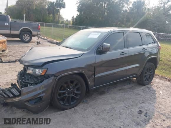2017 Jeep Grand Cherokee Laredo with VIN 1C4RJEAG0HC702780, listed as a IAAI auction lot 41578964 with 119,331 mi miles and . Bid and sale history available at DreamBid. Image 17.