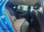 2017 Hyundai Elantra с VIN KMHD35LH3HU352142, выставлен на аукционе Copart как лот 68547865 с пробегом 121 308 миль миль и Списание • Salvage title. История ставок и продаж доступна на DreamBid. Изображение 10.