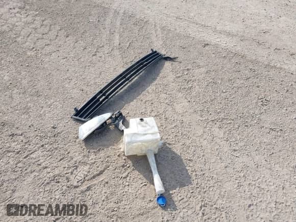 2010 Hyundai Elantra GLS with VIN KMHDU4AD8AU909320, listed as a IAAI auction lot 43450838 with Not provided miles and . Bid and sale history available at DreamBid. Image 11.