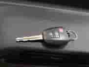 2014 Toyota Prius One z VIN JTDKDTB30E1559751, wystawiony jako IAAI lot #42591558 z przebiegiem 127 520 mil mil oraz . Historia ofert i sprzedaży dostępna na DreamBid. Obrazek 11.