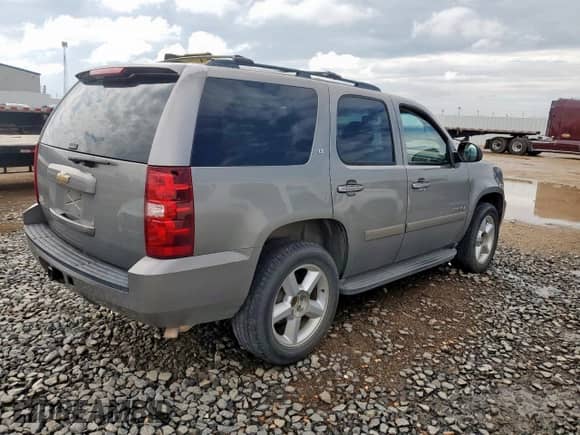2008 Chevrolet Tahoe LTZ with VIN 1GNFC13J58R142399, listed as a Copart auction lot 67045195 with 196,705 mi miles and Clean title. Bid and sale history available at DreamBid. Image 3.