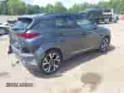 2022 Hyundai Kona Limited с VIN KM8K53A35NU776558, выставлен на аукционе IAAI как лот 42727950 с пробегом 86 959 миль миль и . История ставок и продаж доступна на DreamBid. Изображение 4.