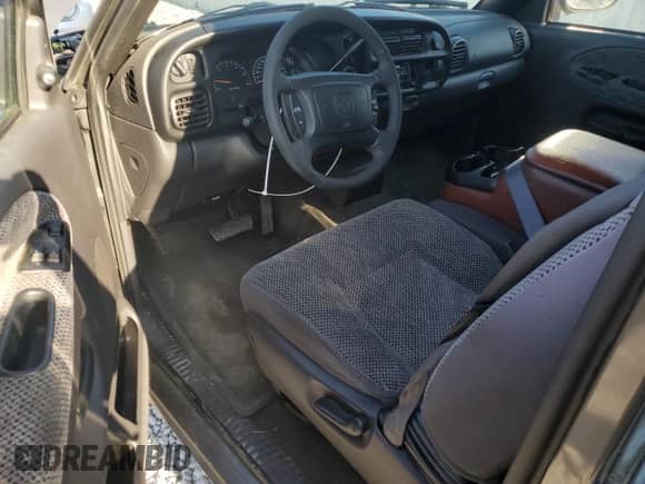 2001 Dodge 1500 with VIN 3B7HC13Y91G812962, listed as a Copart auction lot 67346924 with 142,160 mi miles and Clean title. Bid and sale history available at DreamBid. Image 8.