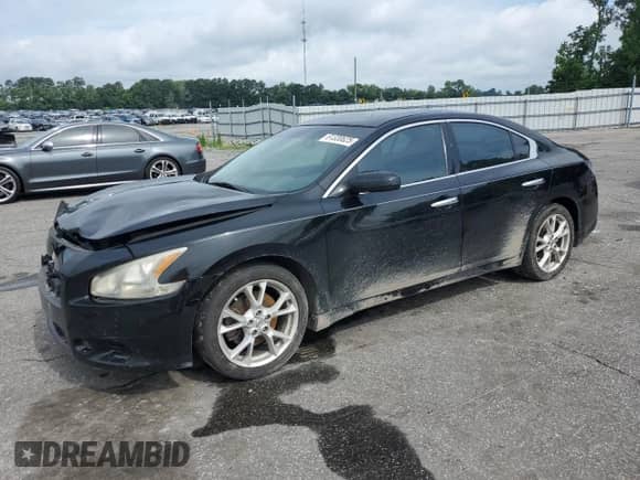2013 Nissan Maxima S z VIN 1N4AA5AP8DC845697, wystawiony jako Copart lot #61330625 z przebiegiem 209 811 mil mil oraz Szkoda całkowita • Salvage title. Historia ofert i sprzedaży dostępna na DreamBid. Obrazek 1.