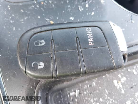 2017 Dodge Durango SXT z VIN 1C4RDJAGXHC741117, wystawiony jako IAAI lot #43112726 z przebiegiem 96 030 mil mil oraz . Historia ofert i sprzedaży dostępna na DreamBid. Obrazek 11.