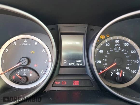2015 Hyundai Santa Fe с VIN 5XYZT3LB9FG270392, выставлен на аукционе Copart как лот 87482525 с пробегом 189 107 миль миль и Чистый • Clean title. История ставок и продаж доступна на DreamBid. Изображение 9.