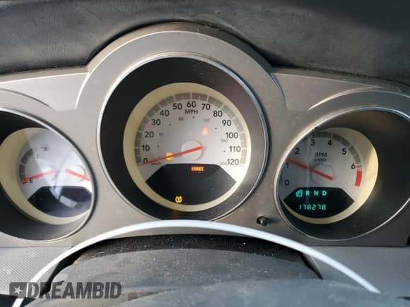 2008 Dodge Avenger SXT z VIN 1B3LC56J58N249363, wystawiony jako Copart lot #42362055 z przebiegiem 178 278 mil mil oraz Czysty tytuł • Clean title. Historia ofert i sprzedaży dostępna na DreamBid. Obrazek 9.