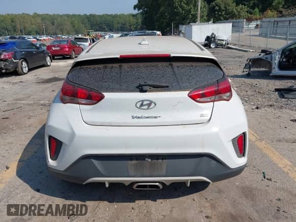 2019 Hyundai Veloster 2.0 z VIN KMHTG6AF5KU017267, wystawiony jako IAAI lot #43259926 z przebiegiem 135 451 mil mil oraz . Historia ofert i sprzedaży dostępna na DreamBid. Obrazek 16.