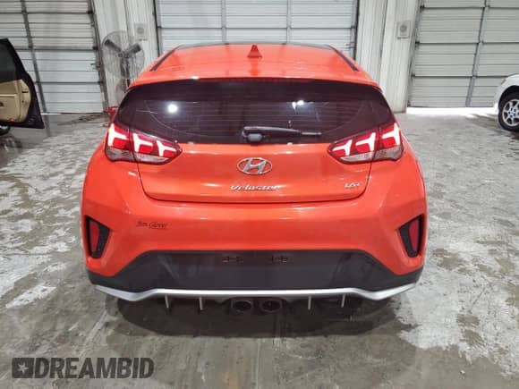 2019 Hyundai Veloster Turbo R-Spec z VIN KMHTH6AB9KU011952, wystawiony jako Copart lot #55130955 z przebiegiem 98 028 mil mil oraz Szkoda całkowita • Salvage title. Historia ofert i sprzedaży dostępna na DreamBid. Obrazek 6.