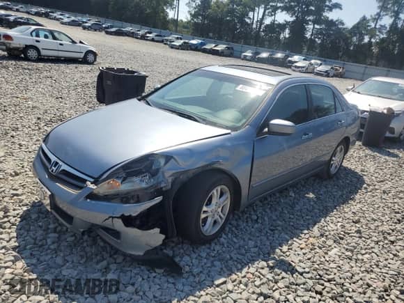 2007 Honda Accord EX-L with VIN 1HGCM56817A166657, listed as a Copart auction lot 80496705 with 162,245 mi miles and Salvage title. Bid and sale history available at DreamBid. Image 1.
