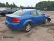2008 Dodge Avenger SE z VIN 1B3LC46K88N571014, wystawiony jako IAAI lot #43120089 z przebiegiem 219 142 mil mil oraz . Historia ofert i sprzedaży dostępna na DreamBid. Obrazek 4.