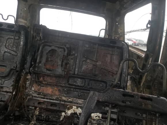 2009 Cadillac Escalade z VIN 1GYFC23279R302172, wystawiony jako Copart lot #87436694 z przebiegiem Nie podano mil oraz Nie do naprawy • Non repairable. Historia ofert i sprzedaży dostępna na DreamBid. Obrazek 10.