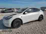 2020 Tesla Model Y Long Range с VIN 5YJYGDEEXLF032986, выставлен на аукционе Copart как лот 80572925 с пробегом 74 596 миль миль и Чистый • Clean title. История ставок и продаж доступна на DreamBid. Изображение 1.