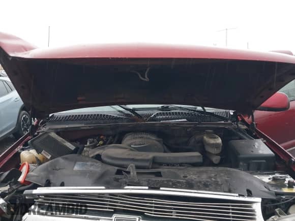 2003 Chevrolet Tahoe Z71 with VIN 1GNEK13T03R105320, listed as a IAAI auction lot 40929720 with 269,416 mi miles and . Bid and sale history available at DreamBid. Image 10.