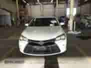 2015 Toyota Camry SE z VIN 4T1BF1FK5FU896718, wystawiony jako IAAI lot #43229803 z przebiegiem 125 366 mil mil oraz . Historia ofert i sprzedaży dostępna na DreamBid. Obrazek 12.