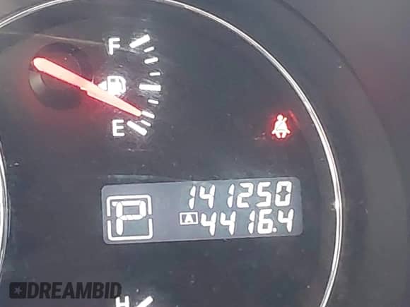 2014 Nissan Maxima S z VIN 1N4AA5AP2EC455471, wystawiony jako IAAI lot #42851850 z przebiegiem 141 250 mil mil oraz . Historia ofert i sprzedaży dostępna na DreamBid. Obrazek 16.