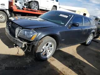 2006 Dodge Magnum R/T with VIN 2D8GZ57206H328114, listed as a Copart auction lot 87859945 with 189,879 mi miles and Salvage title. Bid and sale history available at DreamBid. Image 1.