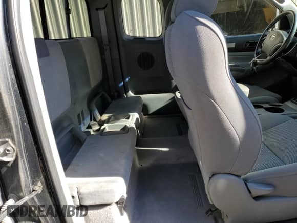 2006 Toyota Tacoma с VIN 5TEUU42N06Z242947, выставлен на аукционе Copart как лот 81243935 с пробегом 72 666 миль миль и Списание • Salvage title. История ставок и продаж доступна на DreamBid. Изображение 10.