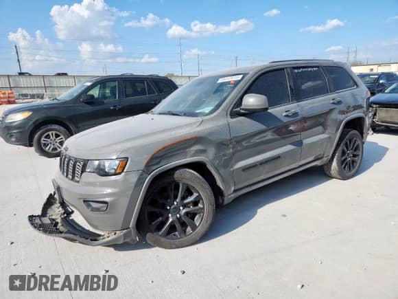2020 Jeep Grand Cherokee Altitude с VIN 1C4RJFAGXLC384794, выставлен на аукционе Copart как лот 69443915 с пробегом 120 043 миль миль и Списание • Salvage title. История ставок и продаж доступна на DreamBid. Изображение 1.